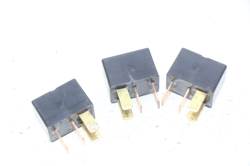 photo de RELAIS ELECTRIQUE HONDA CBRF CBR-F PC41 600 (2011 - 2013) - Vue principale