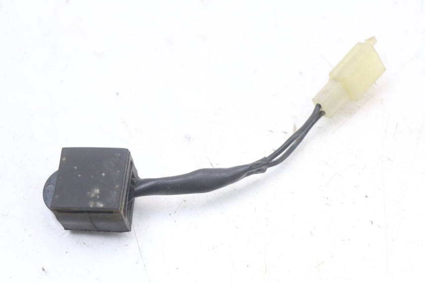 photo de RELAIS ELECTRIQUE YAMAHA CYGNUS X 125 (2004 - 2007) - Autre angle de vue