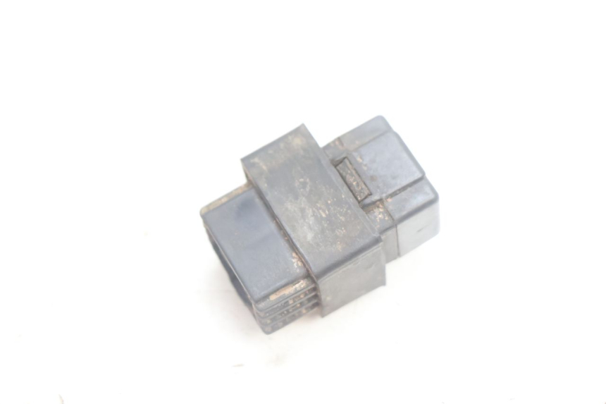 photo de RELAIS ELECTRIQUE SUZUKI DR S 600 (1985 - 1989) - Autre angle de vue