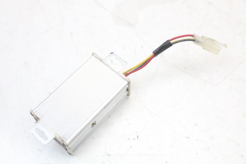 photo de RELAIS ELECTRIQUE EBROH BRAVO GLE 1 (2020 - 2024) - Gros plan technique