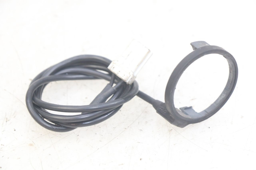 photo de RELAIS ELECTRIQUE PEUGEOT ELYSEO 125 (1999 - 2004) - Vue principale