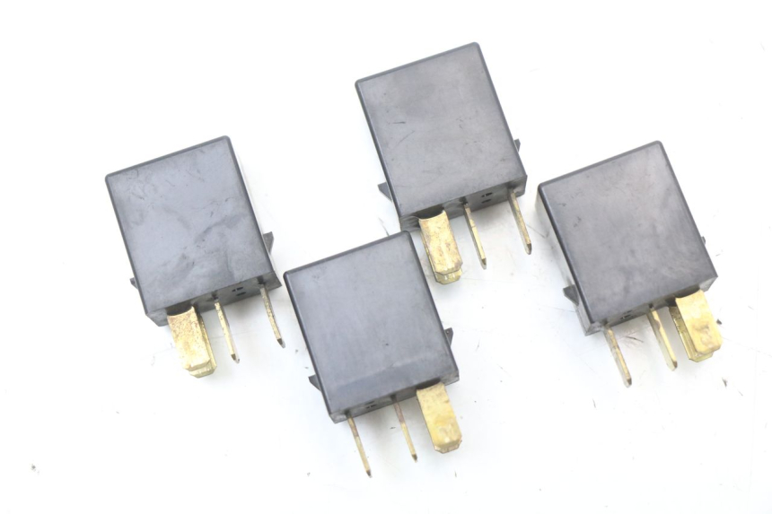 photo de RELAIS ELECTRIQUE HONDA FES S-WING SWING ABS 125 (2007 - 2015) - Vue principale