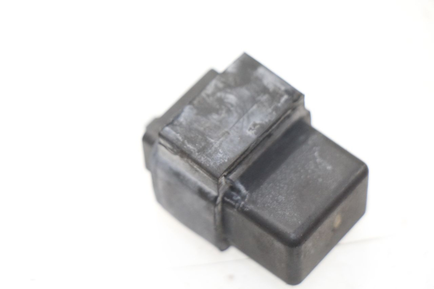 photo de RELAIS ELECTRIQUE SYM FIDDLE 3 III 125 (2014 - 2020) - Zoom état d’usage