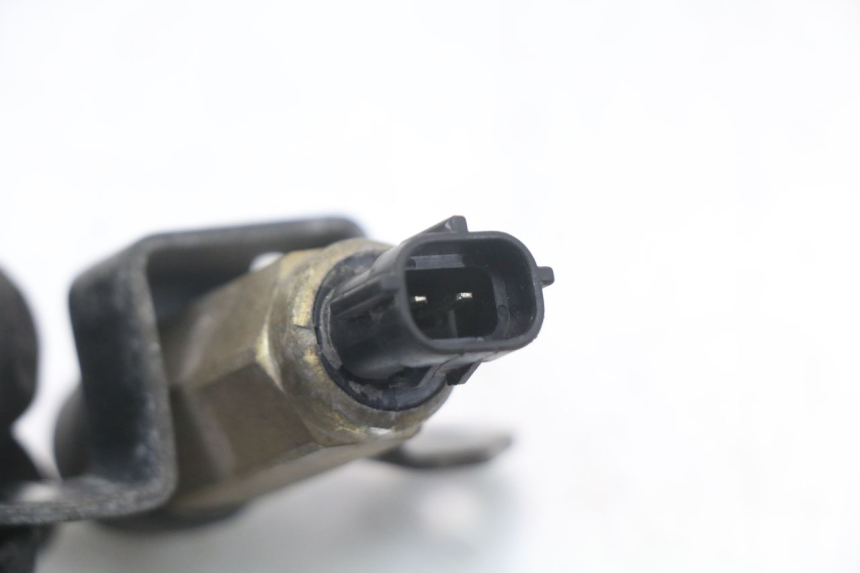 photo de RELAIS ELECTRIQUE YAMAHA FJR ABS 1300 (2006 - 2012) - Gros plan technique