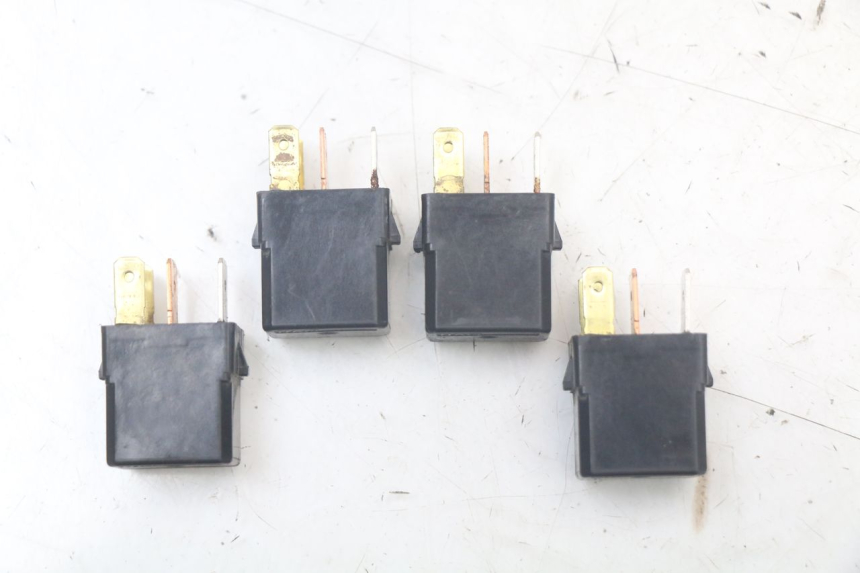 photo de RELAIS ELECTRIQUE YAMAHA FJR ABS 1300 (2006 - 2012) - Zoom état d’usage