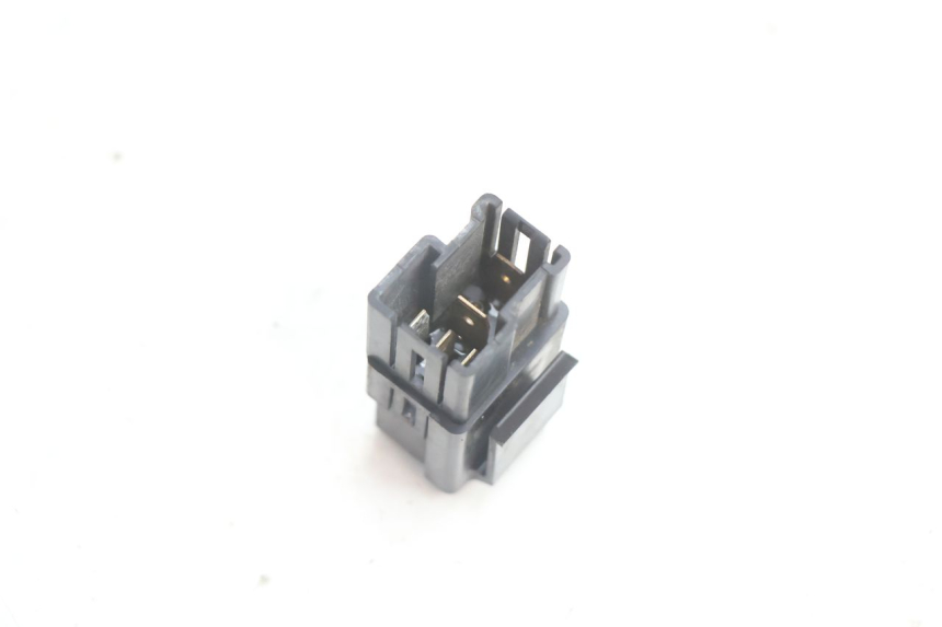 photo de RELAIS ELECTRIQUE YAMAHA FJR 1300 (2001 - 2005) - Autre angle de vue