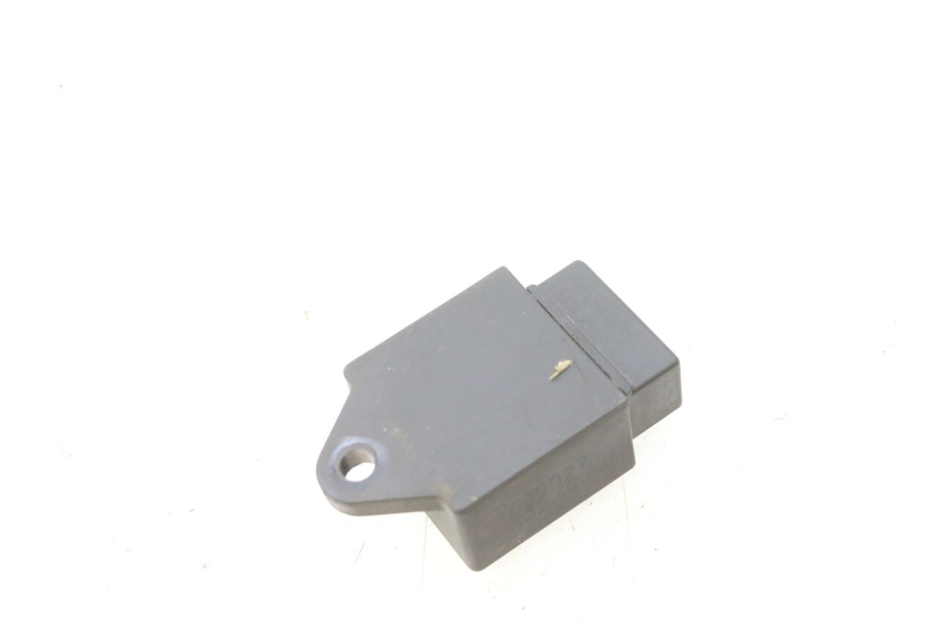 photo de RELAIS ELECTRIQUE PIAGGIO FLY 2T 50 (2004 - 2017) - Autre angle de vue