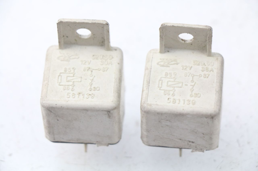 photo de RELAIS ELECTRIQUE PIAGGIO FLY IE 125 (2012 - 2017) - Vue principale