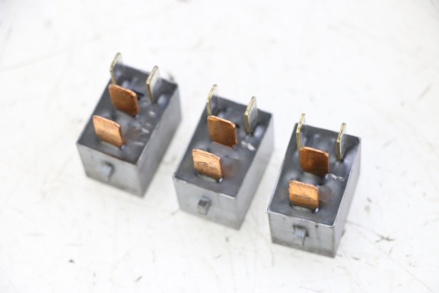 photo de RELAIS ELECTRIQUE HONDA FORZA ABS 300 (2013 - 2017) - Détail de la pièce