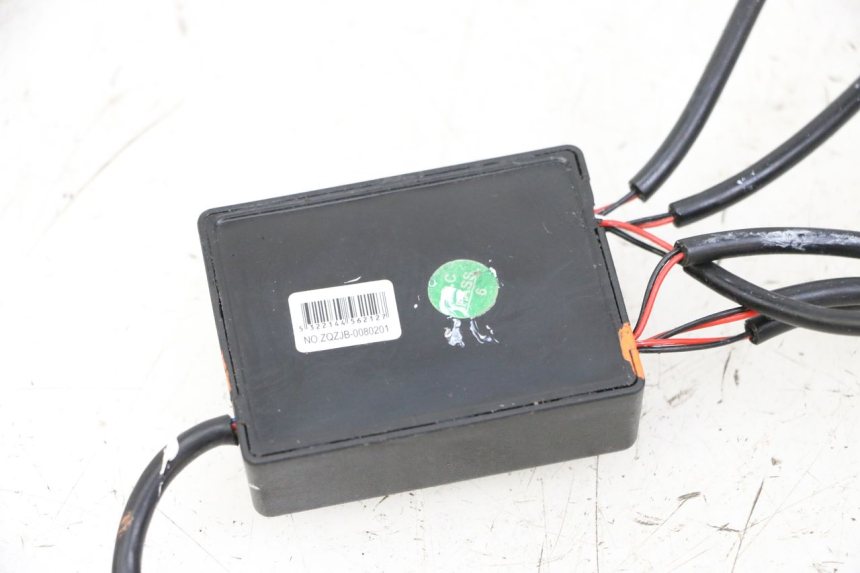 photo de RELAIS ELECTRIQUE KUKIRIN G2 MASTER 1 - Gros plan technique