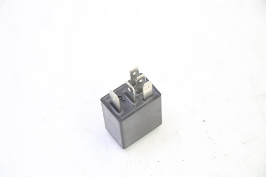 photo de RELAIS ELECTRIQUE BMW G310 R 310 (2016 - 2020) - Zoom état d’usage