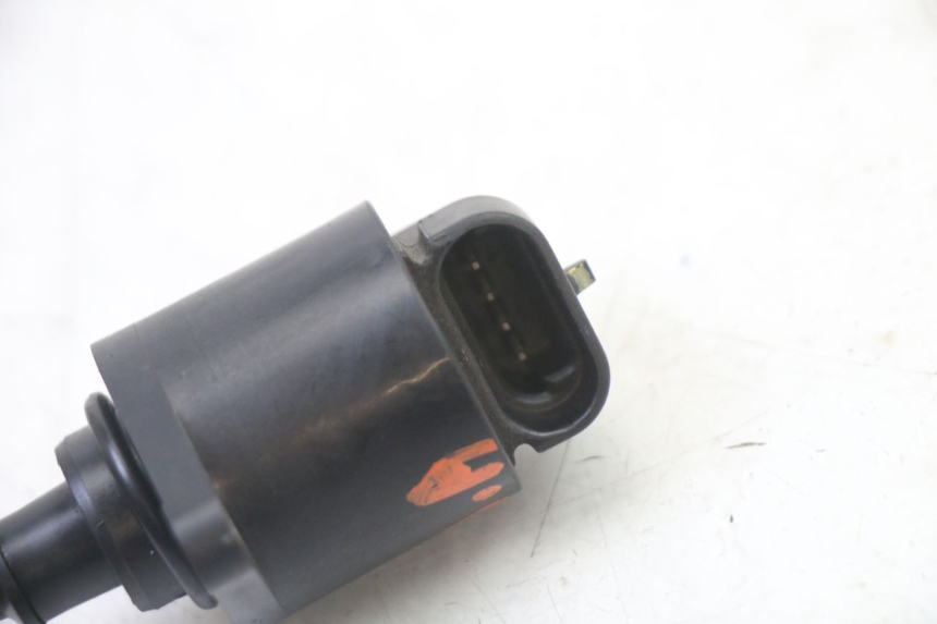 photo de RELAIS ELECTRIQUE BMW G310 R 310 (2016 - 2020) - Gros plan technique