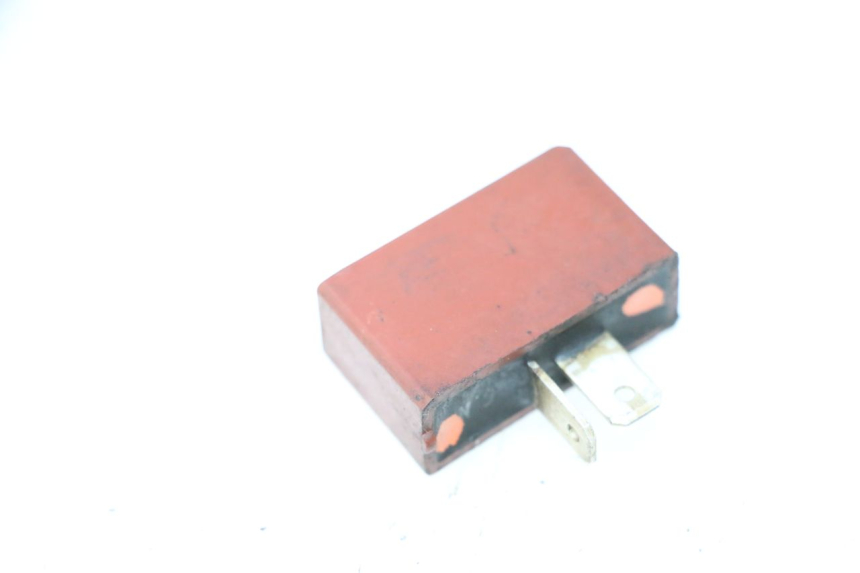 photo de RELAIS ELECTRIQUE KAWASAKI GPX F ZX750F 750 (1986 - 1990) - Détail de la pièce