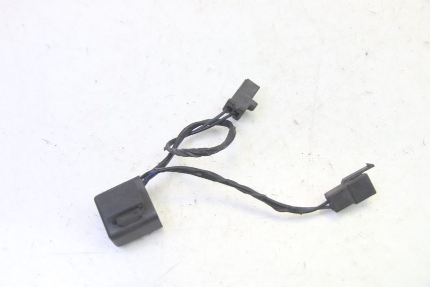 photo de RELAIS ELECTRIQUE KYMCO GRAND DINK 125 (2002 - 2007) - Autre angle de vue