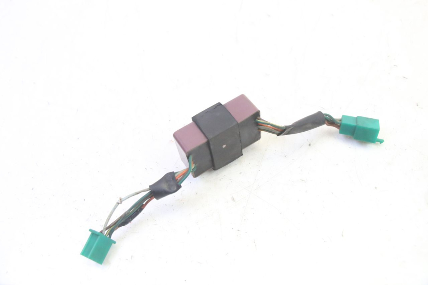 photo de RELAIS ELECTRIQUE KYMCO GRAND DINK 125 (2002 - 2007) - Gros plan technique