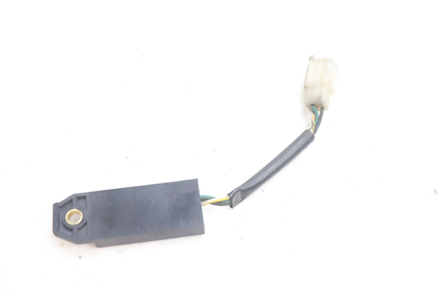 photo de RELAIS ELECTRIQUE KYMCO GRAND DINK 125 (2008 - 2014) - Autre angle de vue