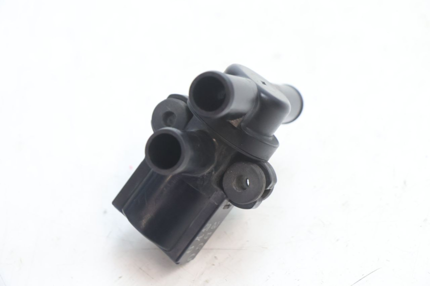 photo de RELAIS ELECTRIQUE SUZUKI GSR 600 (2005 - 2012) - Zoom état d’usage