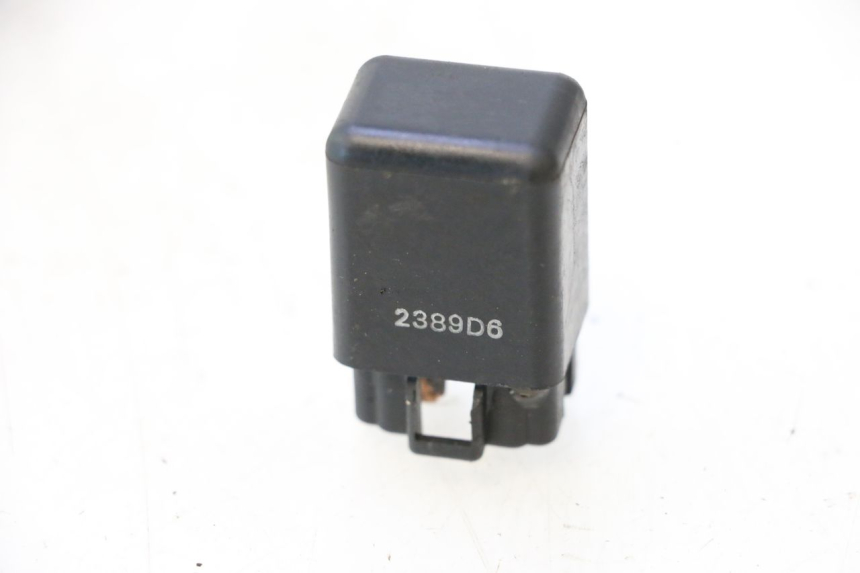 photo de RELAIS ELECTRIQUE SUZUKI GSX F GSXF 750 (1988 - 1998) - Détail de la pièce