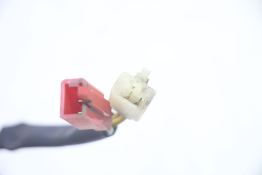 photo de RELAIS ELECTRIQUE SYM GTS EVO 125 (2009 - 2013) - Gros plan technique