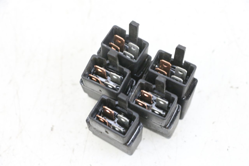 photo de RELAIS ELECTRIQUE SYM GTS EVO 125 (2009 - 2013) - Zoom état d’usage