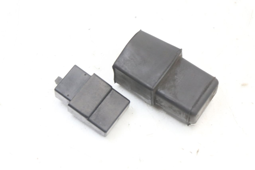 photo de RELAIS ELECTRIQUE HONDA NES AROBASE 125 (2000 - 2003) - Autre angle de vue