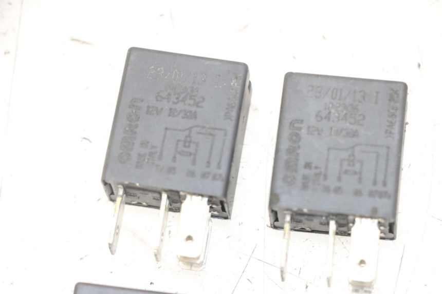 photo de RELAIS ELECTRIQUE PIAGGIO IE MP3 YOURBAN 300 (2011 - 2016) - Autre angle de vue