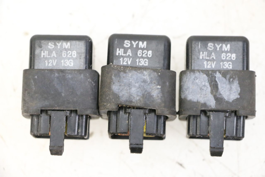 photo de RELAIS ELECTRIQUE SYM JOYMAX 125 (2010 - 2017) - Vue principale