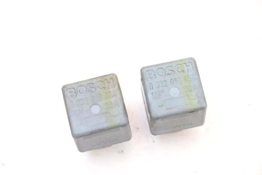 photo de RELAIS ELECTRIQUE BMW K 75 RT 750 (1989 - 1997) - Vue principale