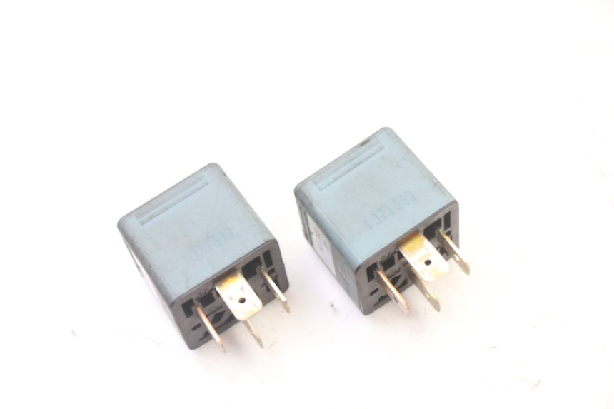 photo de RELAIS ELECTRIQUE BMW K 75 RT 750 (1989 - 1997) - Autre angle de vue