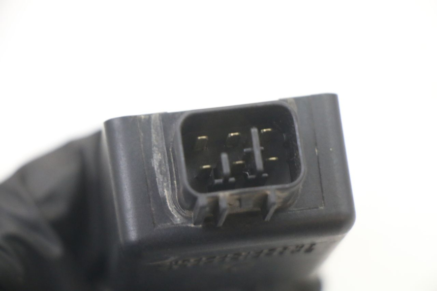 photo de RELAIS ELECTRIQUE KAWASAKI ZR7 ZR-7 S 750 (1999 - 2004) - Zoom état d’usage