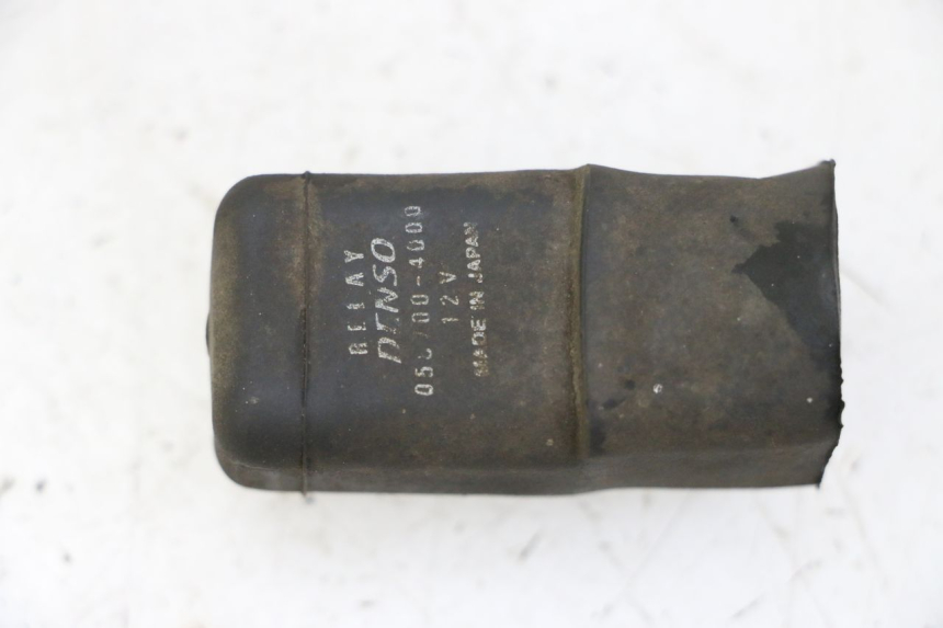 photo de RELAIS ELECTRIQUE KAWASAKI ZR7 ZR-7 S 750 (1999 - 2004) - Vue principale