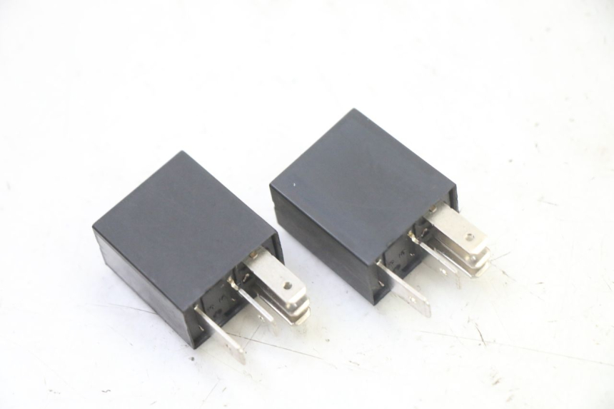 photo de RELAIS ELECTRIQUE PEUGEOT KISBEE 2T 50 (2018 - 2022) - Autre angle de vue