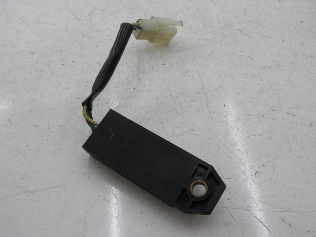 photo de RELAIS ELECTRIQUE KYMCO QUANNON NAKED 125 (2010) - Vue principale