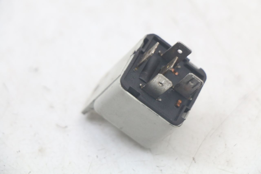 photo de RELAIS ELECTRIQUE PIAGGIO LIBERTY 125 (2009 - 2013) - Zoom état d’usage