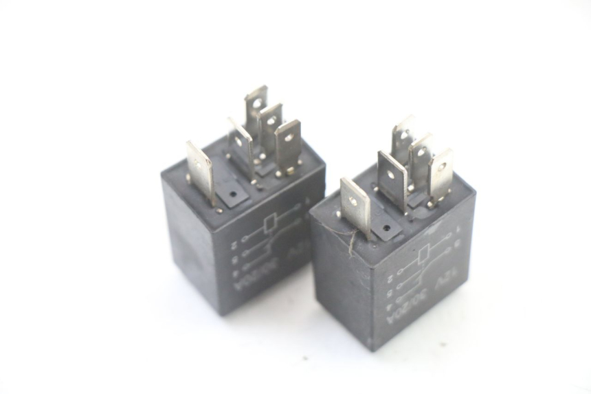 photo de RELAIS ELECTRIQUE LONGJIA SHARPY 125 (2020 - 2024) - Zoom état d’usage