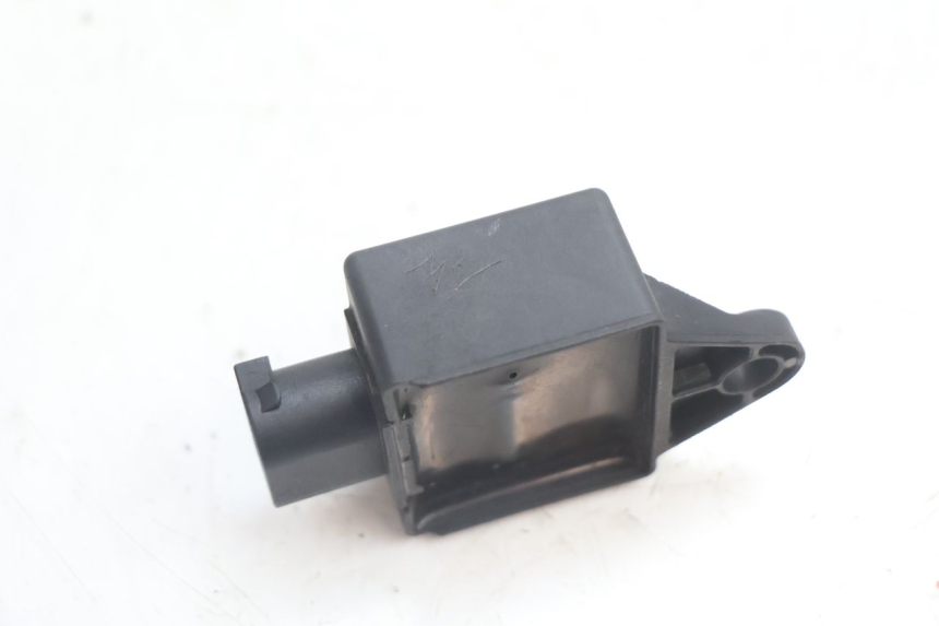 photo de RELAIS ELECTRIQUE PEUGEOT LUDIX ONE 14P 50 (2004 - 2013) - Autre angle de vue