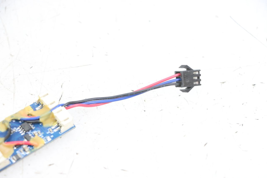 photo de RELAIS ELECTRIQUE DUALTRON MINI SPECIAL 1 - Autre angle de vue