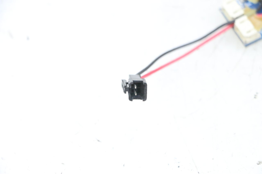 photo de RELAIS ELECTRIQUE DUALTRON MINI SPECIAL 1 - Gros plan technique