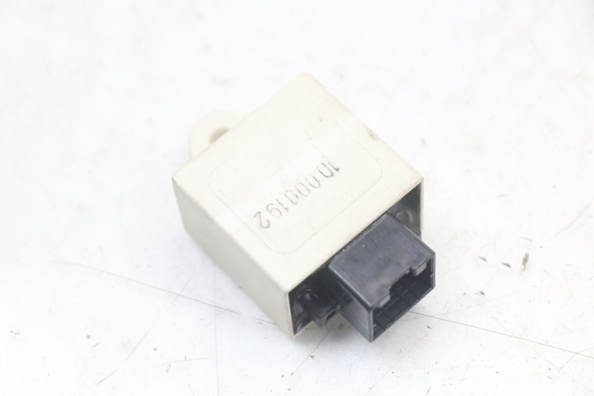 photo de RELAIS ELECTRIQUE PIAGGIO MP3 HPE 350 (2018 - 2020) - Autre angle de vue