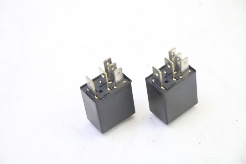 photo de RELAIS ELECTRIQUE PIAGGIO MP3 HPE 310 (2024 - 2025) - Détail de la pièce