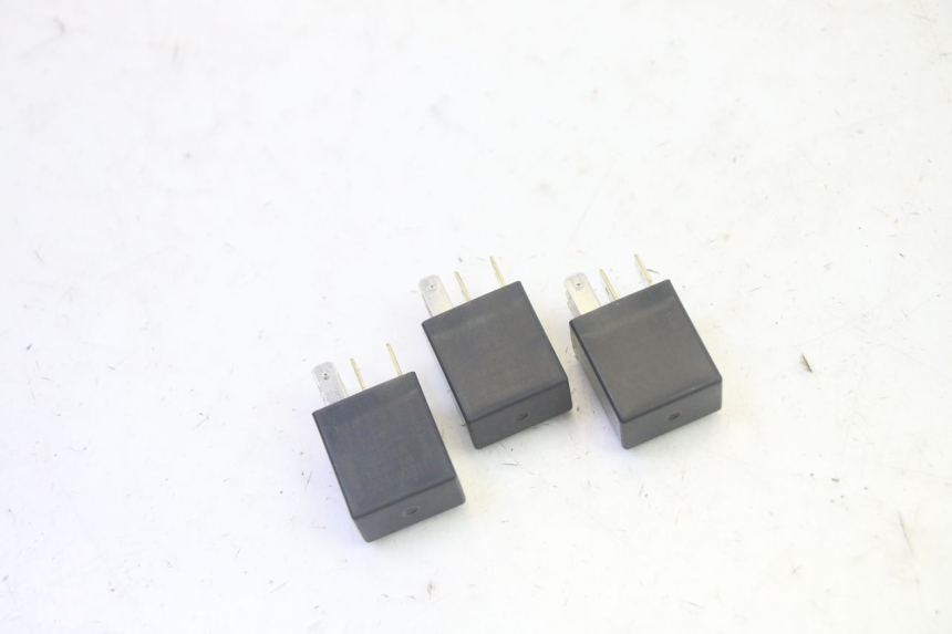 photo de RELAIS ELECTRIQUE PIAGGIO MP3 HPE 350 (2018 - 2020) - Détail de la pièce