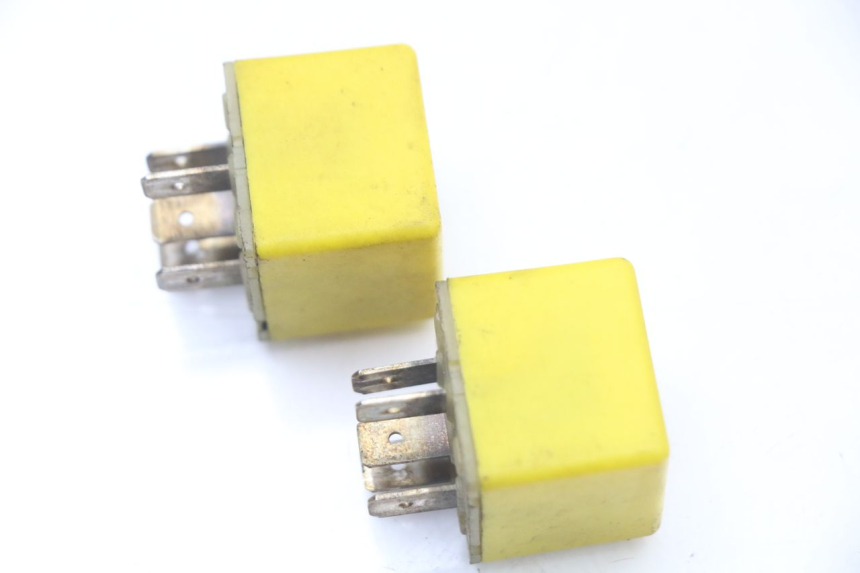 photo de RELAIS ELECTRIQUE PIAGGIO MP3 125 (2006 - 2014) - Vue principale