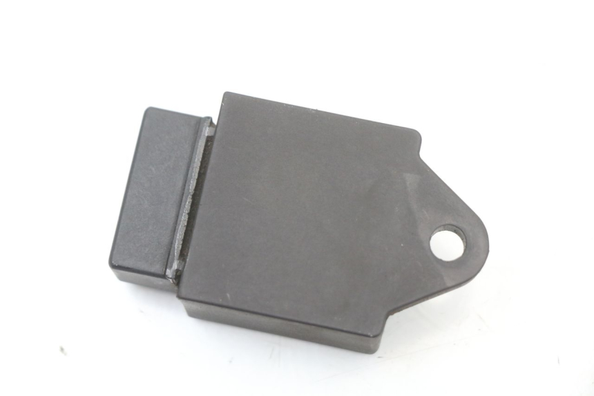 photo de RELAIS ELECTRIQUE PIAGGIO MP3 125 (2006 - 2014) - Gros plan technique