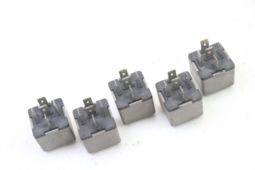 photo de RELAIS ELECTRIQUE PIAGGIO MP3 500 (2011 - 2015) - Zoom état d’usage