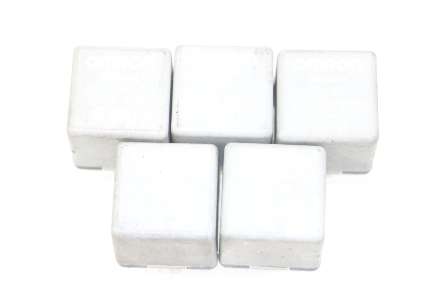 photo de RELAIS ELECTRIQUE PIAGGIO MP3 500 (2014 - 2017) - Détail de la pièce