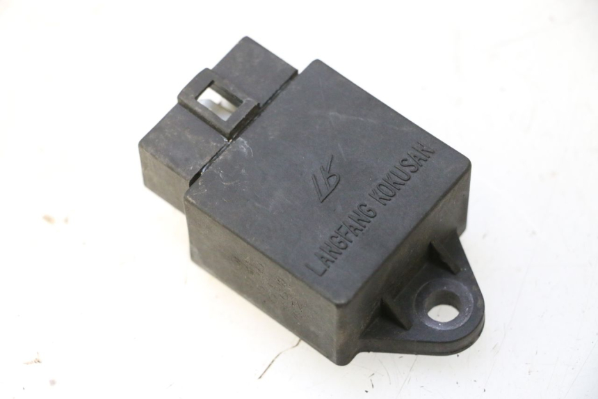 photo de RELAIS ELECTRIQUE PIAGGIO MP3 125 (2006 - 2014) - Autre angle de vue