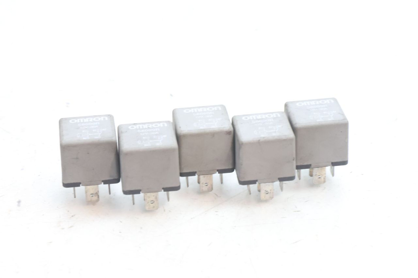 photo de RELAIS ELECTRIQUE PIAGGIO MP3 500 (2016 - 2018) - Vue principale