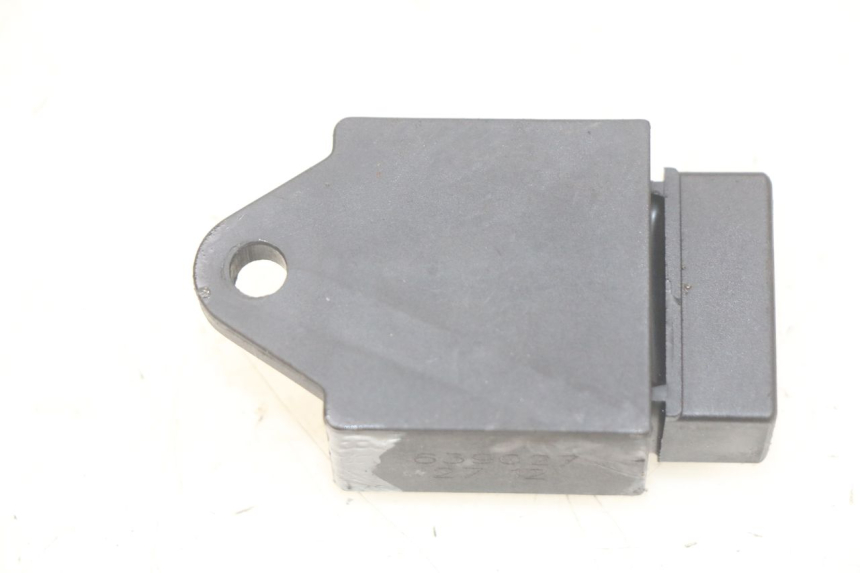 photo de RELAIS ELECTRIQUE PIAGGIO NEW TYPHOON 50 (2010 - 2017) - Zoom état d’usage