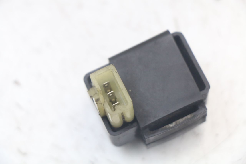 photo de RELAIS ELECTRIQUE HONDA NTV DEAUVILLE 650 (1998 - 2001) - Vue principale