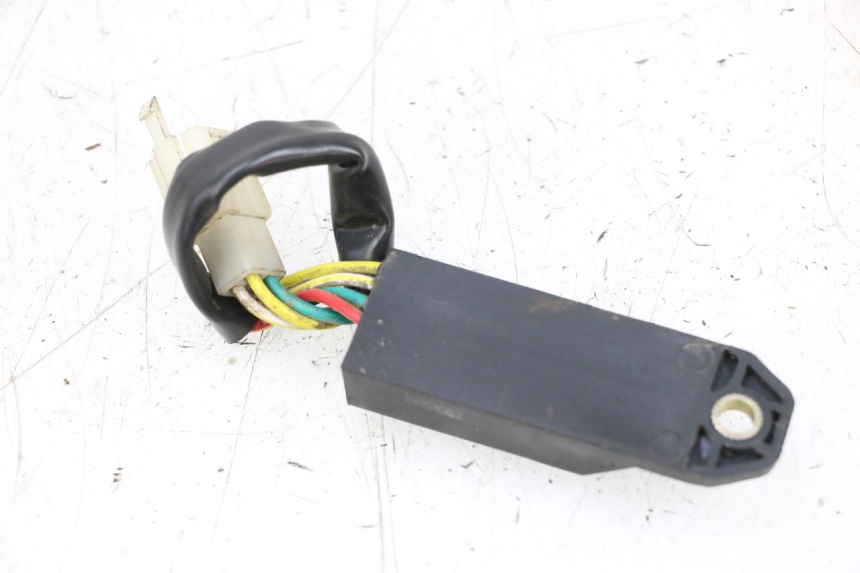 photo de RELAIS ELECTRIQUE SYM ORBIT 2 50 (2008 - 2014) - Zoom état d’usage